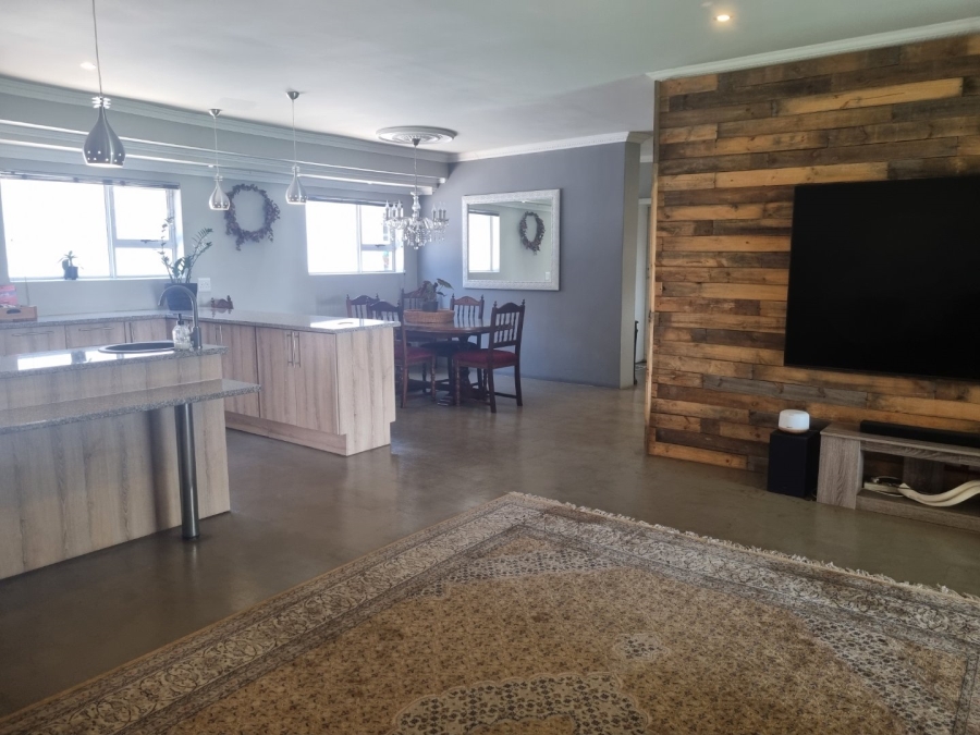 5 Bedroom Property for Sale in Vaalpark Free State